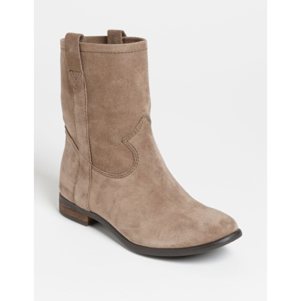 Vince Camuto boots